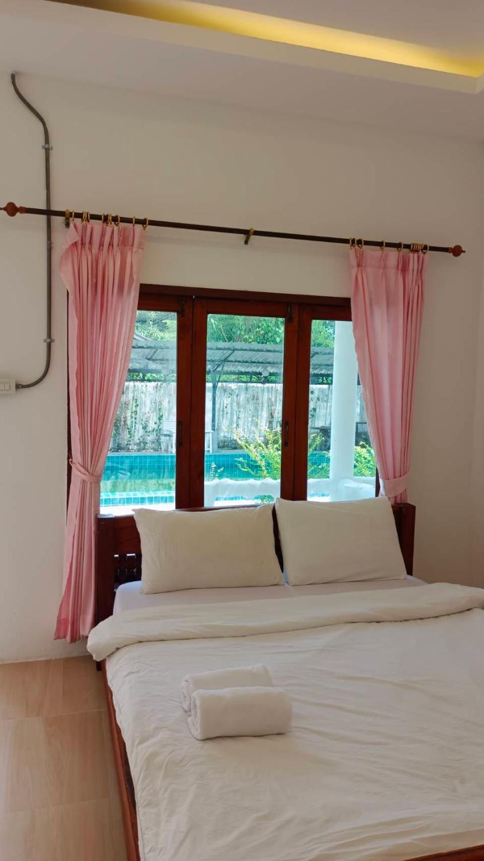 Pai Family House Hotel Buitenkant foto