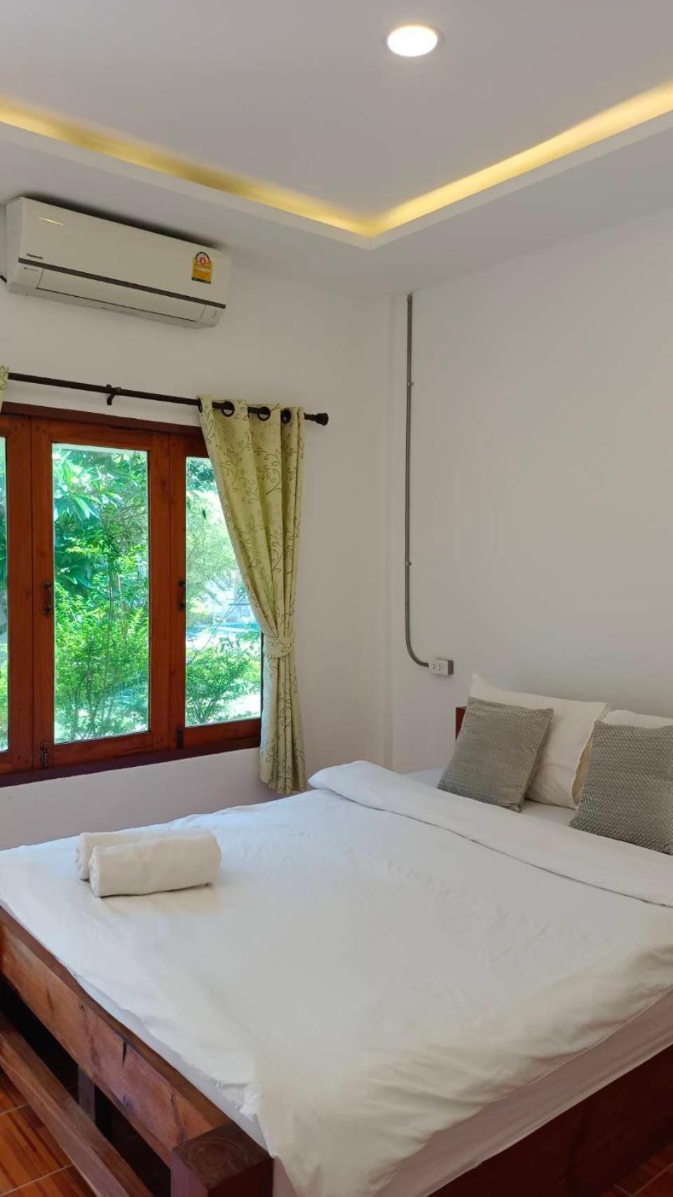Pai Family House Hotel Buitenkant foto