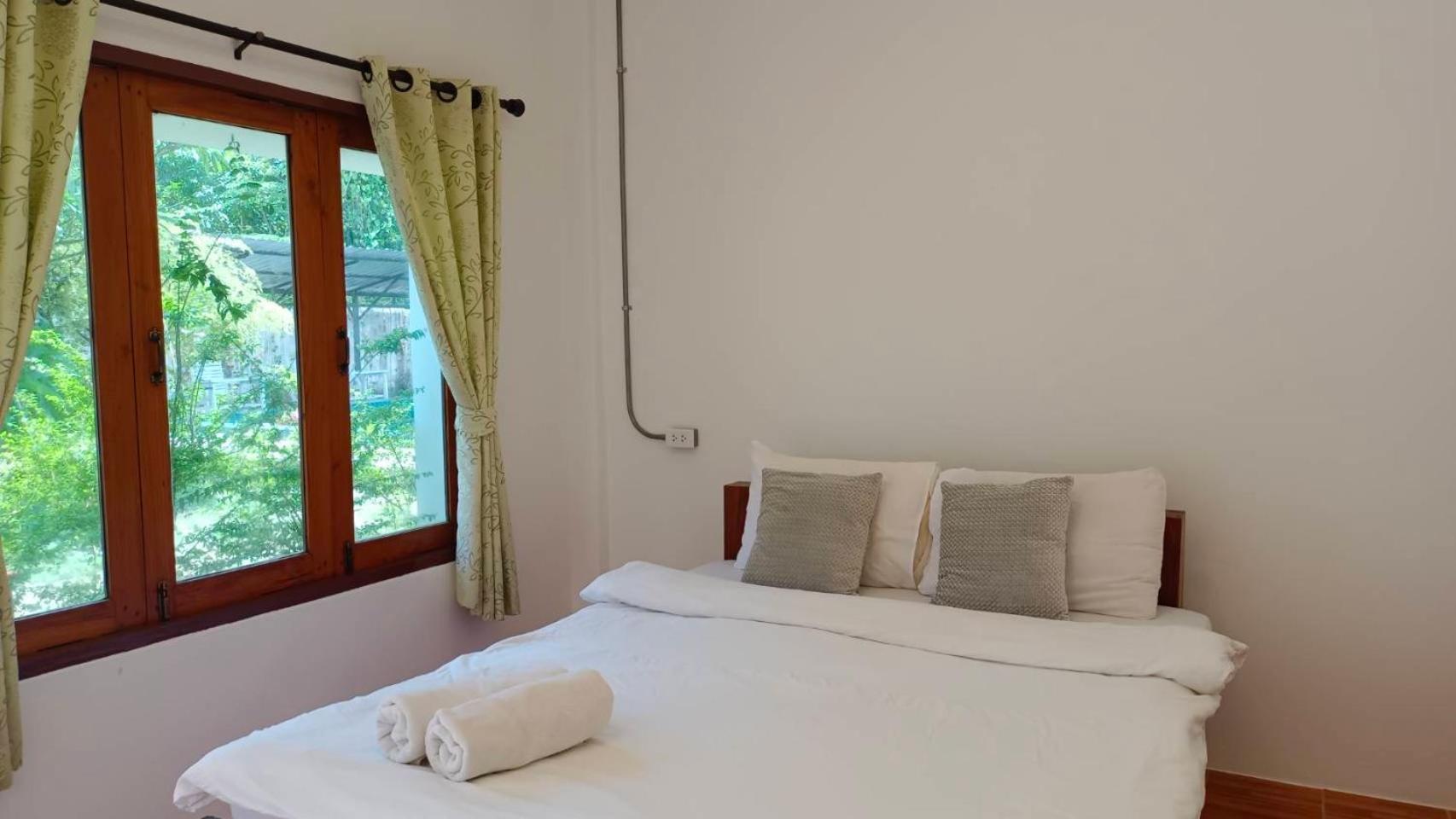 Pai Family House Hotel Buitenkant foto